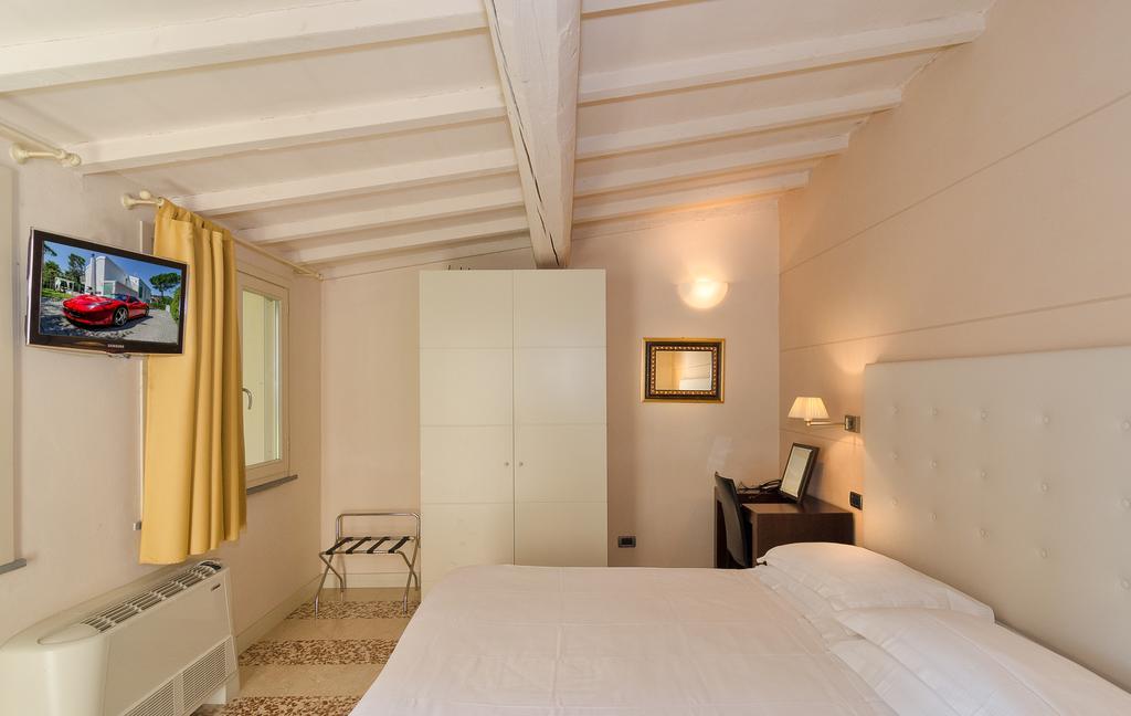 Hotel Novecento Pisa Esterno foto