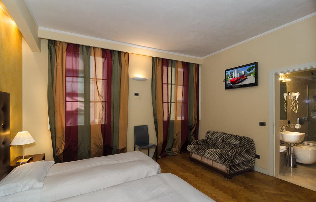 Hotel Novecento Pisa Esterno foto