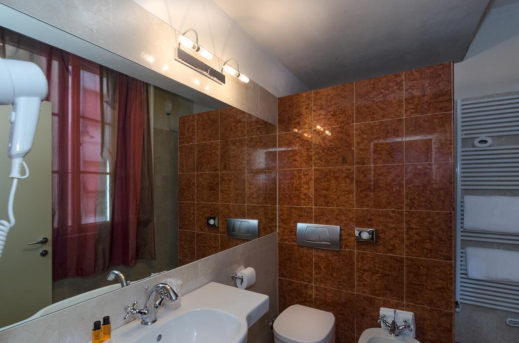 Hotel Novecento Pisa Esterno foto
