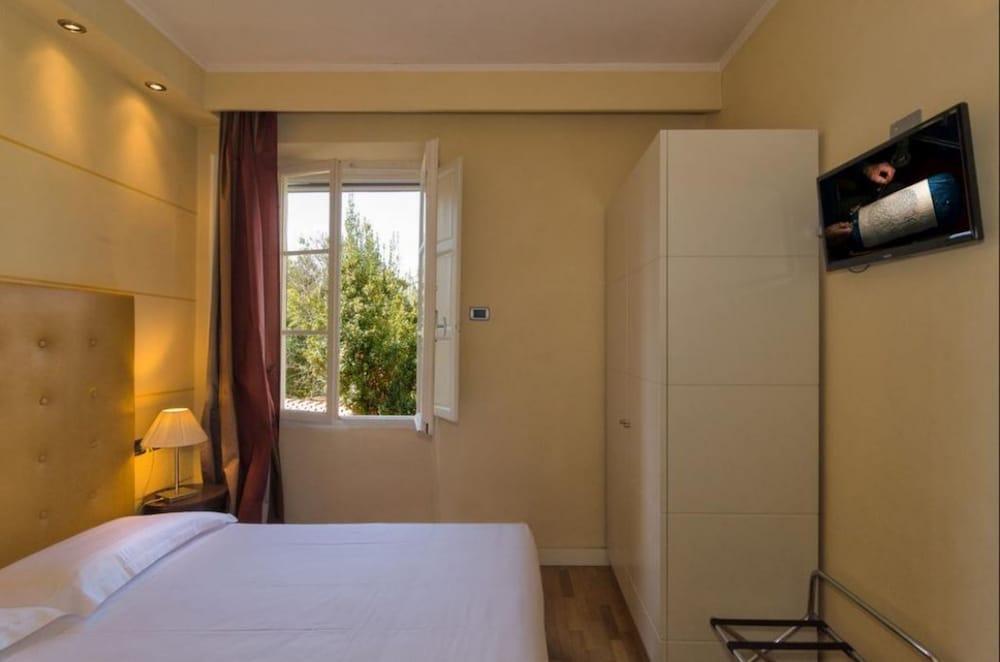 Hotel Novecento Pisa Esterno foto